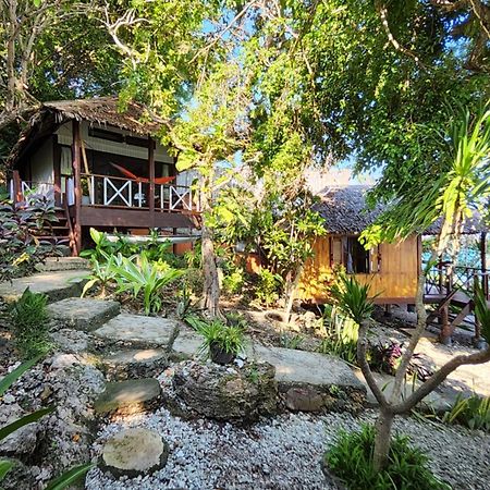 Nini'S Beach Bungalows Bira Luaran gambar